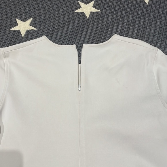 Thick cream half sleeve blouse - Picture 3 of 3